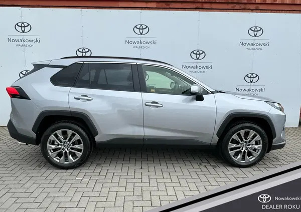 toyota Toyota RAV4 cena 214800 przebieg: 1, rok produkcji 2024 z Wałbrzych